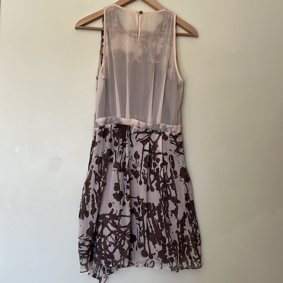 W118 by William Baker Dress - Picture 4 of 6